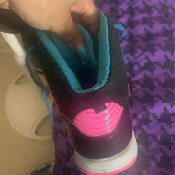 Shaq Shoes - Picture 3 of 4